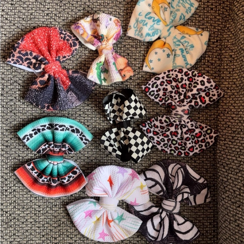 Red and Black Hair Accessories Set with Floral and Geometric Designs